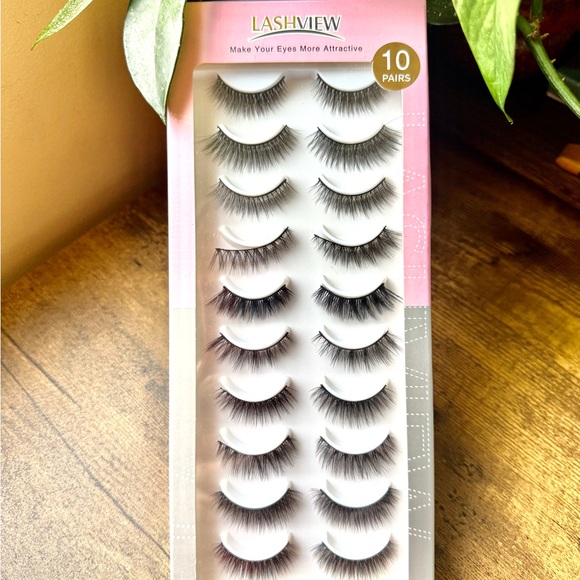 10 Pairs Faux Mink Eyelashes - Picture 1 of 4